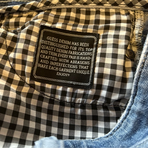 Guess Jeans - Picture 6 of 8